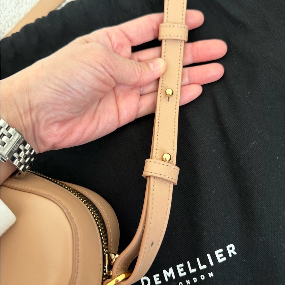 DeMellier Beige Crossbody Camera Bag - Picture 10 of 11